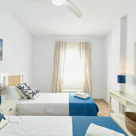 Penthouse - Private Rooftop Terrace, 2min To Apartment *