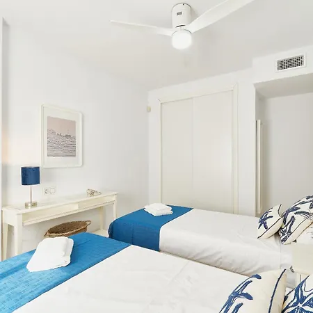 Apartment Penthouse - Private Rooftop Terrace, 2min To