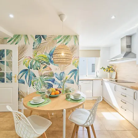 Penthouse - Private Rooftop Terrace, 2min To Apartment