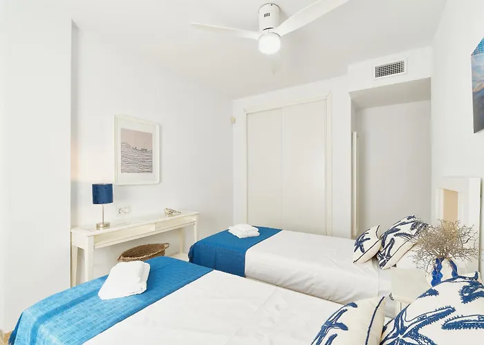 Apartment Penthouse - Private Rooftop Terrace, 2min To