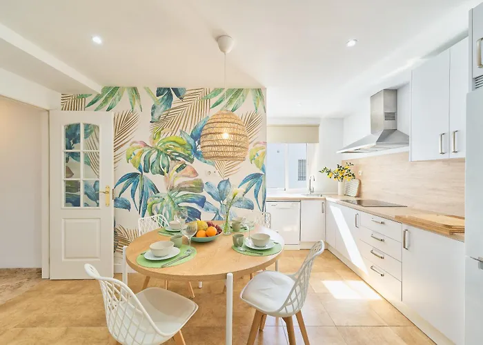 Penthouse - Private Rooftop Terrace, 2min To Apartment